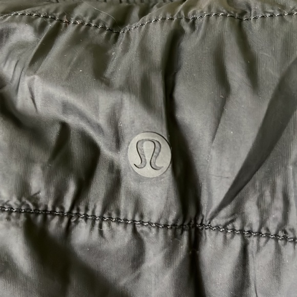 Lululemon reversible non-stop bomber insulated - Picture 7 of 9